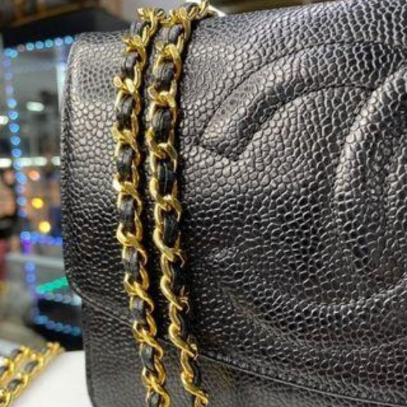 Chanel Caviar Timeless CC Wallet on chain - Picture 2 of 8